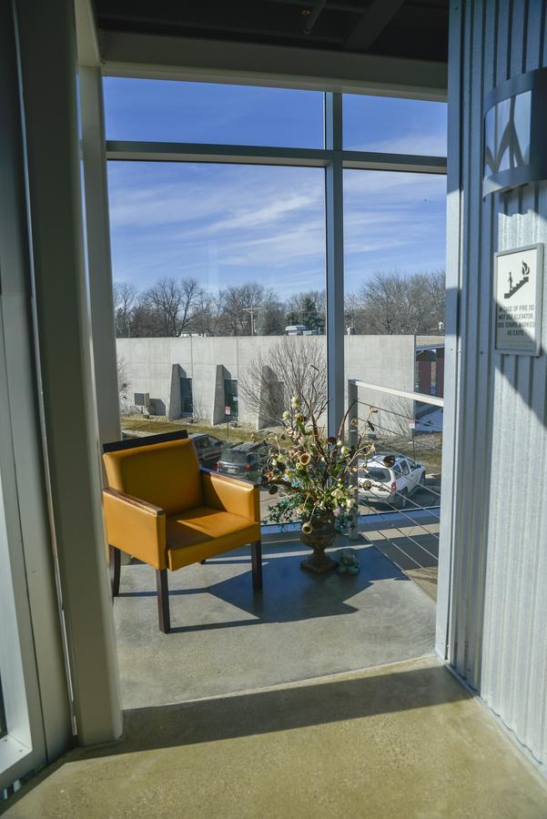 Watercrest Hotel And Conference Center Howard Luaran gambar